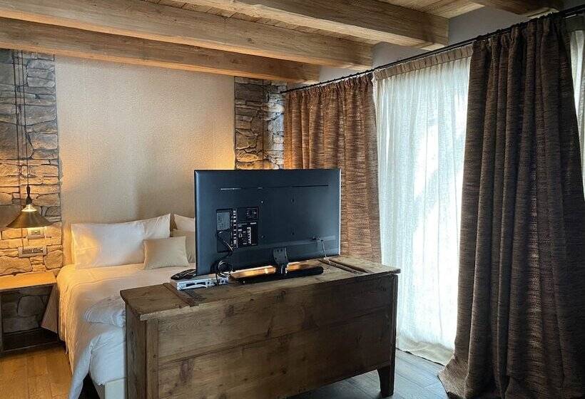 Номер Deluxe, Les Neiges D'antan