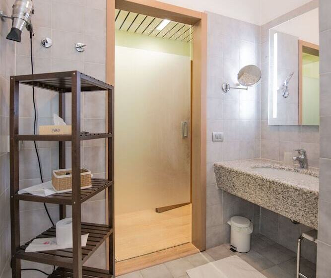 اتاق استاندارد, Astoria Gallarate