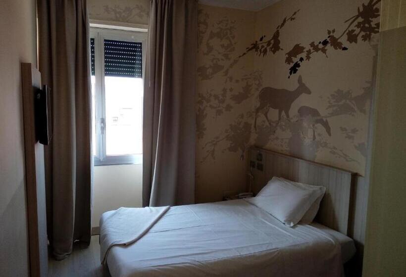 اتاق استاندارد, Astoria Gallarate