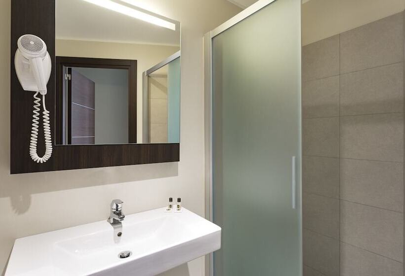 اتاق استاندارد برای معلولان, B&b Hotel Milano Central Station