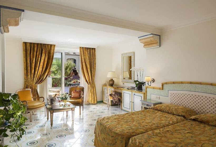 Quarto Superior, Grand Hotel Il Moresco