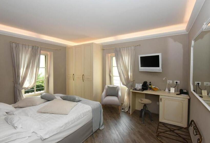 Полулюкс, Relais Villa Porta