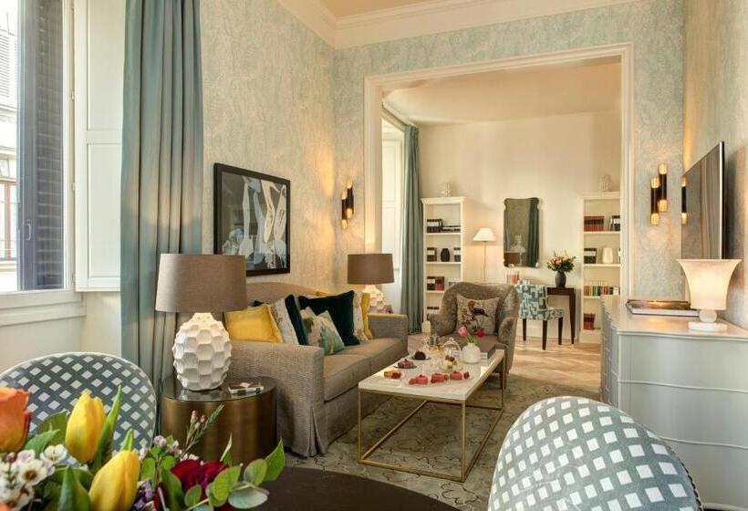 小型豪华套房, Rocco Forte Hotel Savoy