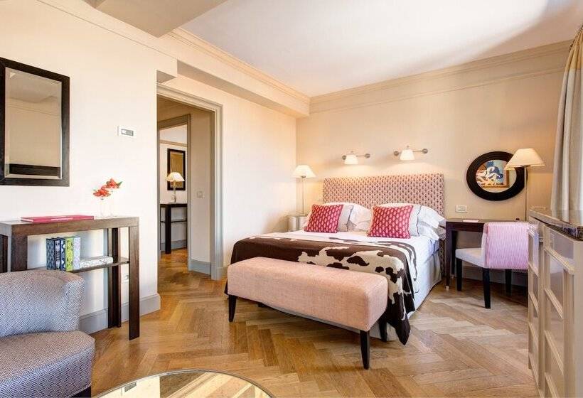 豪华房间, Rocco Forte Hotel Savoy