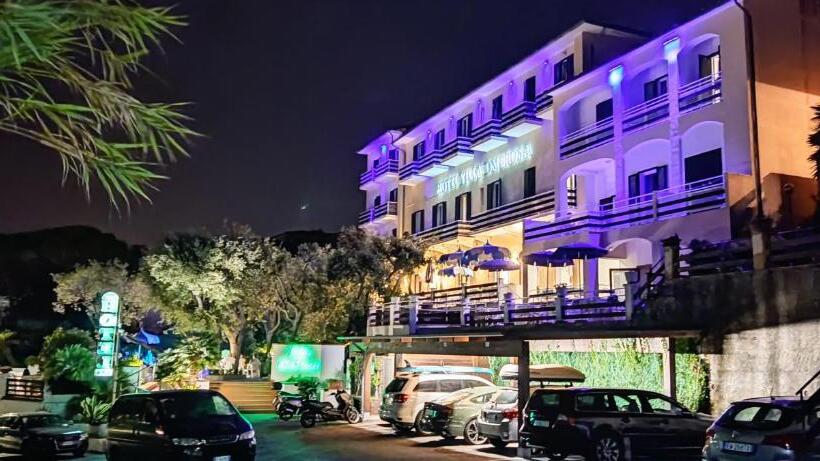 اتاق استاندارد چهار تخته, Villa Ombrosa