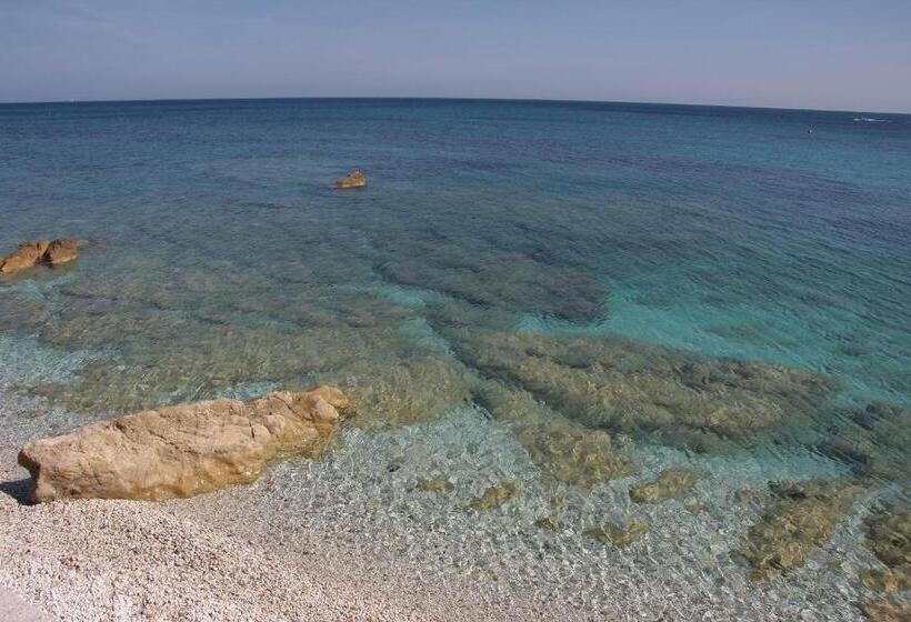 Triple Room Sea View, Villa Ombrosa