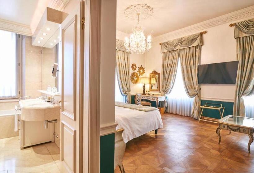 سوییت جونیور, De La Ville Monza   Small Luxury Hotels Of The World