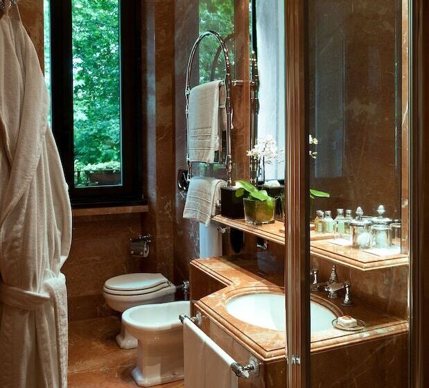 اتاق لوکس, De La Ville Monza   Small Luxury Hotels Of The World