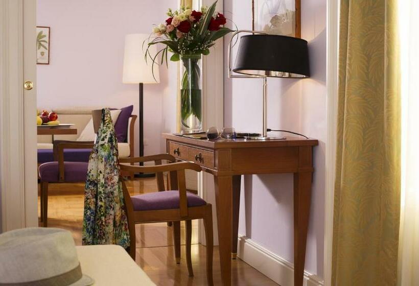 سوییت جونیور, Du Lac Et Du Parc Grand Resort