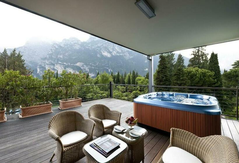 سوئیت با وان آب گرم, Du Lac Et Du Parc Grand Resort