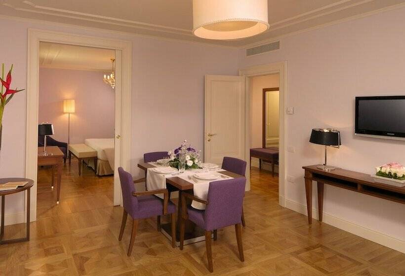 سوئیت راحتی, Du Lac Et Du Parc Grand Resort