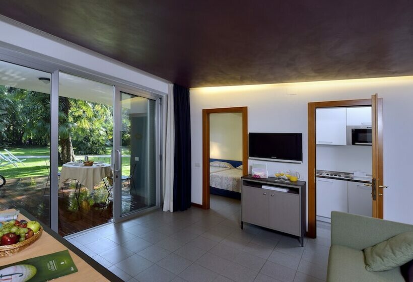 بانگلوی استاندارد, Du Lac Et Du Parc Grand Resort