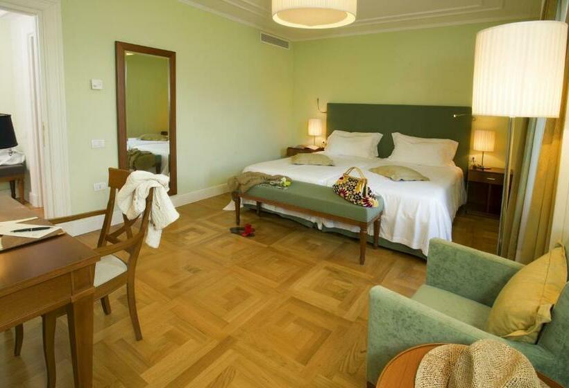 سوییت خانوادگی, Du Lac Et Du Parc Grand Resort