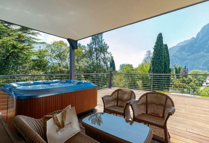 سوئیت پنت هاوس, Du Lac Et Du Parc Grand Resort