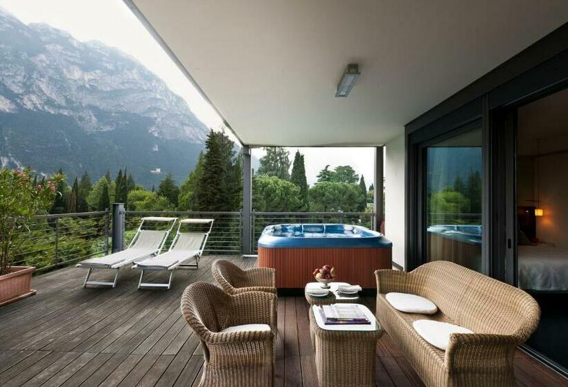 سوئیت پنت هاوس, Du Lac Et Du Parc Grand Resort