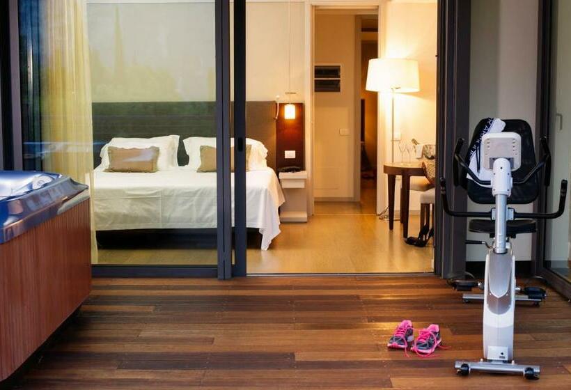 سوئیت پنت هاوس, Du Lac Et Du Parc Grand Resort