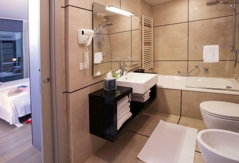 سوئیت پنت هاوس, Du Lac Et Du Parc Grand Resort