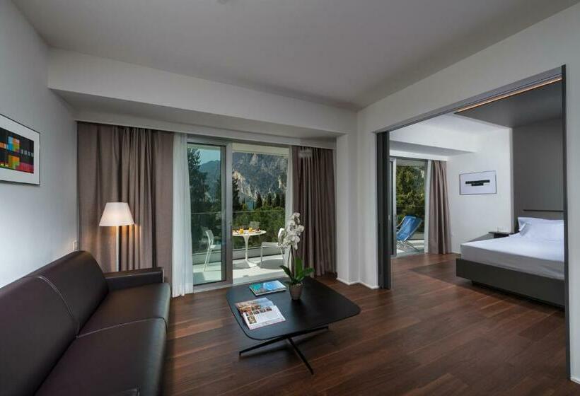 سوییت لوکس, Du Lac Et Du Parc Grand Resort