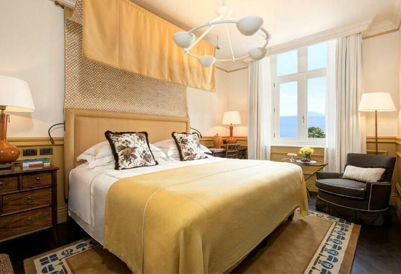اتاق لوکس با چشم‌انداز دریا, Rocco Forte Villa Igiea