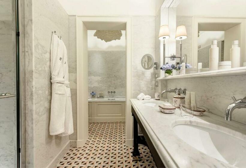 سوئیت با تخت بزرگ, Rocco Forte Villa Igiea