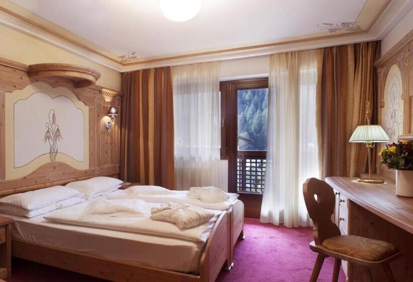 발코니가 있는 4인용 스탠다드 룸, Kristiania Pure Nature Hotel & Spa