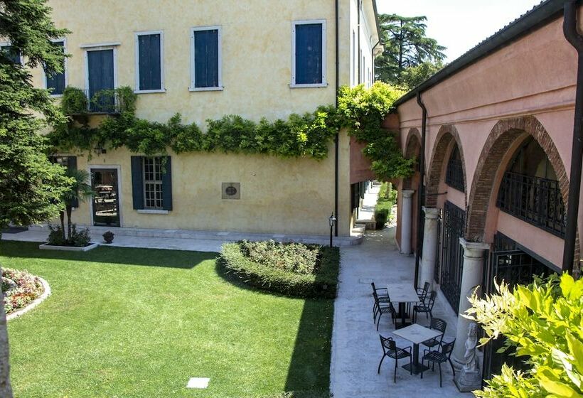 Семейный Номер, Villa Quaranta Tommasi Wine Hotel & Spa