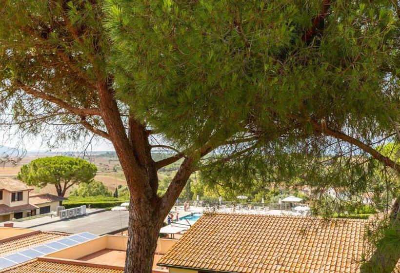Economy Triple Room, Argentario Osa Resort