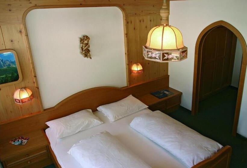 اتاق استاندارد با بالکن, Diamant Spa Resort