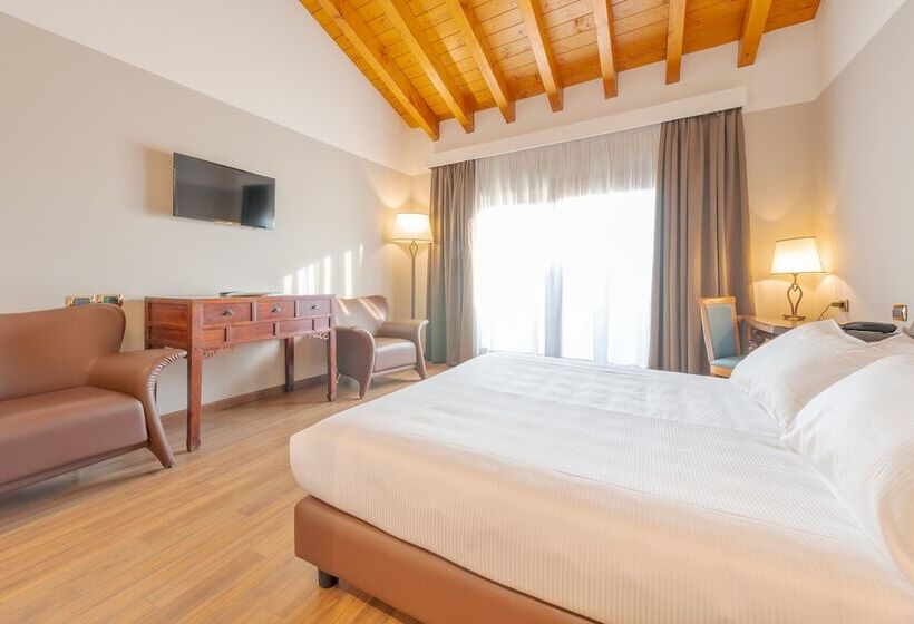 Superior room with lake view, Horizon Wellness & Spa Resort  Best Western Signature Collection