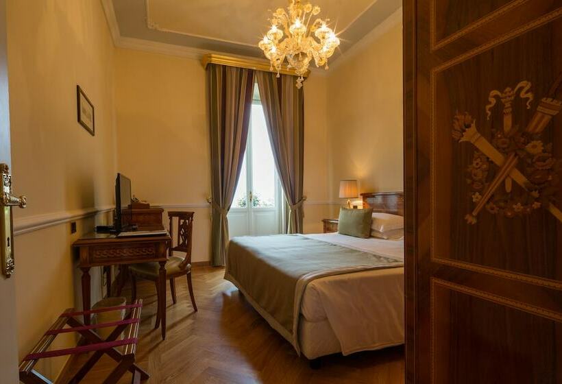 Номер Стандарт Вид на Море, Imperiale Palace