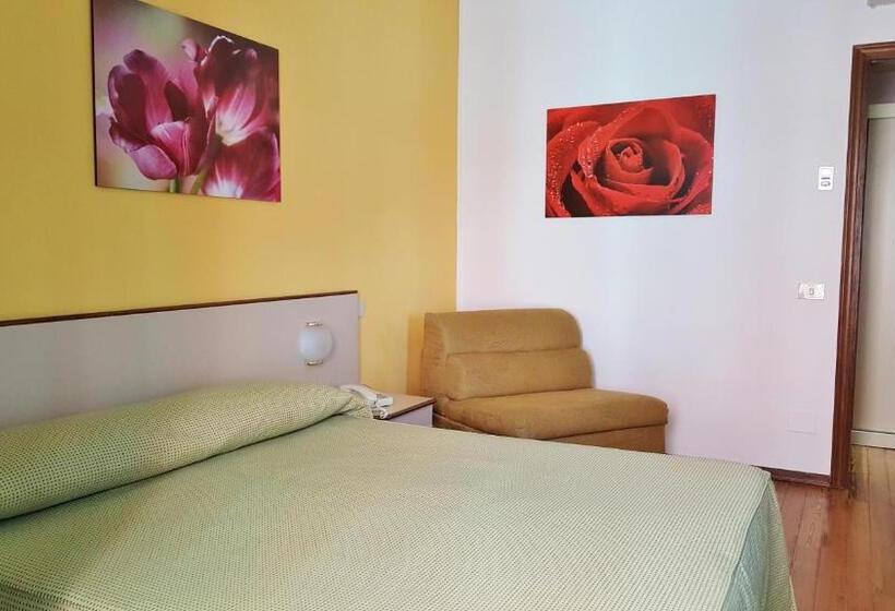 Quarto Triplo Estandar, Italie Et Suisse