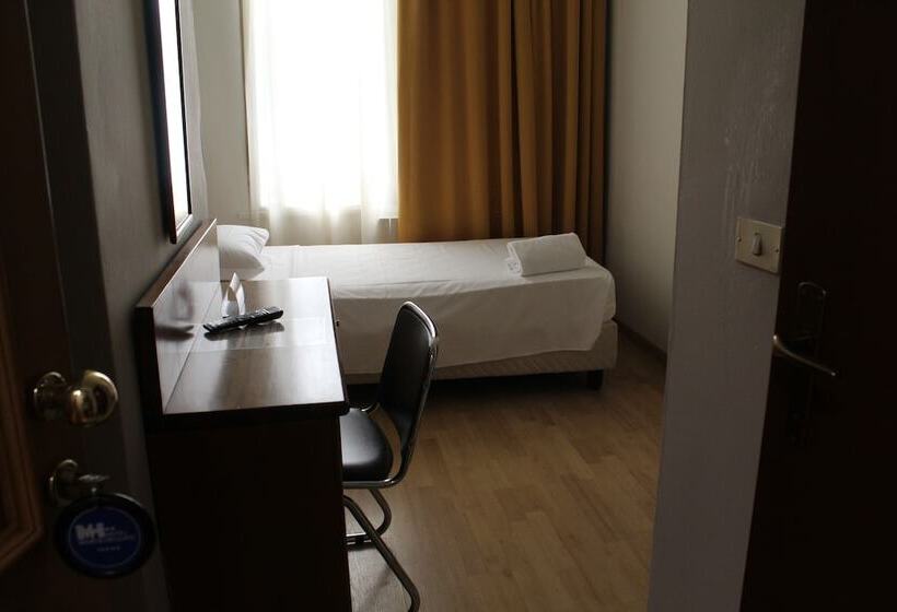 اتاق استاندارد یک نفره, Montevecchio