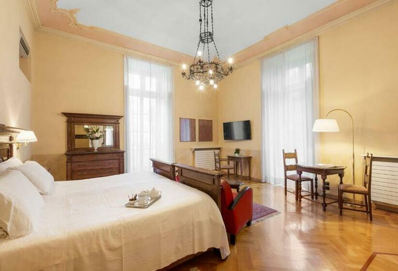 سوییت, Roma E Rocca Cavour