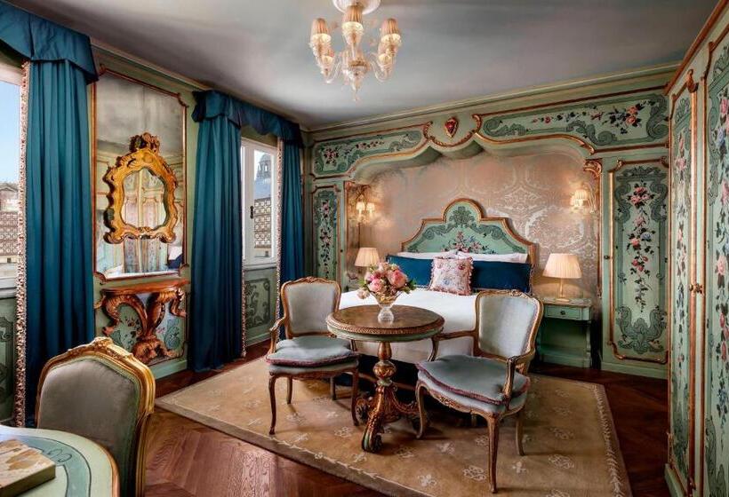 Номер Стандарт, The Gritti Palace, A Luxury Collection Hotel, Venice