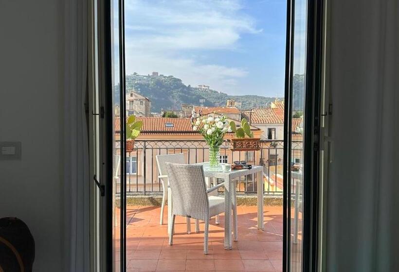 标准间带露台, Villa Di Sorrento