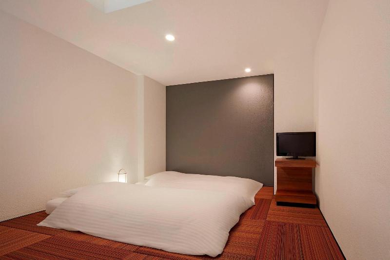 اتاق استاندارد با تخت بزرگ, Sheraton Okinawa Sunmarina Resort
