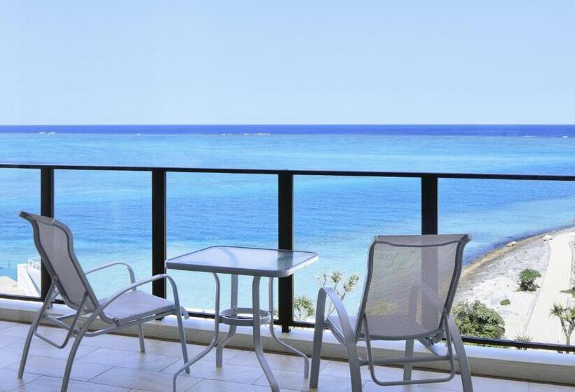 اتاق پرمیوم با چشم‌انداز دریا, Sheraton Okinawa Sunmarina Resort