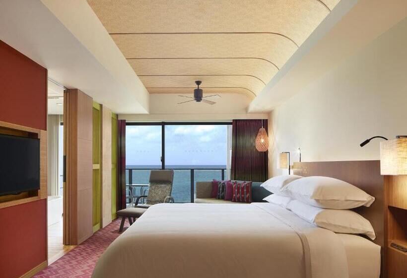 اتاق استاندارد با تخت بزرگ, Sheraton Okinawa Sunmarina Resort