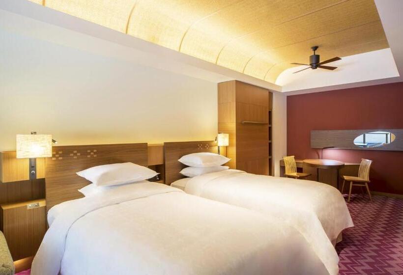 اتاق پریمیوم با چشم‌انداز باغ, Sheraton Okinawa Sunmarina Resort