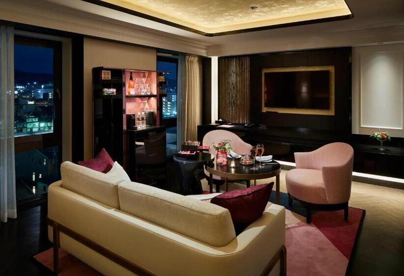 Номер Deluxe, Fauchon Hotel Kyoto   A Member Of The Leading Hotels Of The World
