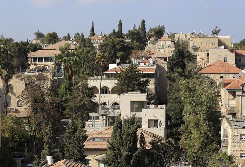 Habitación Deluxe, The Inbal Jerusalem