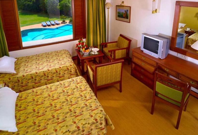 프리미엄 룸, The Mascot Hotel   A Heritage Living Experience