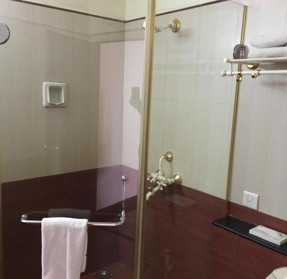 스위트, The Mascot Hotel   A Heritage Living Experience