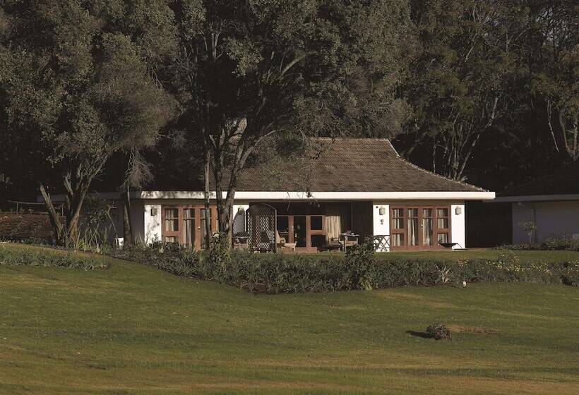 سوییت, Fairmont Mount Kenya Safari Club