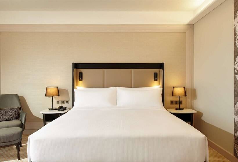 이그제큐티브 룸, Hilton Kuching