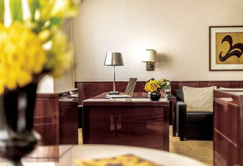 سوییت جونیور, Hyatt Regency Casablanca