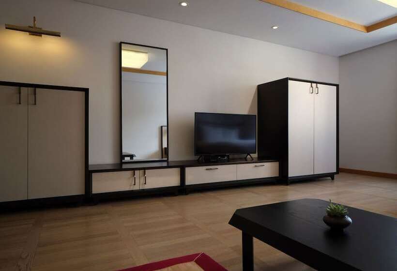 اتاق پرمیوم, Maison Glad Jeju