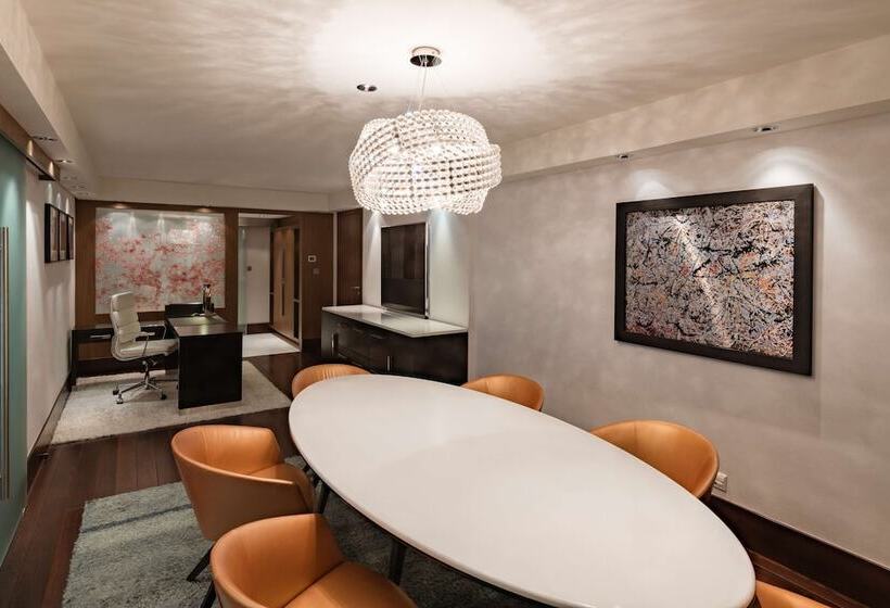 سوئیت پرزیدنت, Radisson Blu Hotel, Kuwait