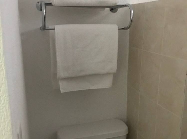 Habitació Estàndard 2 Llits Matrimoni, Es Berny