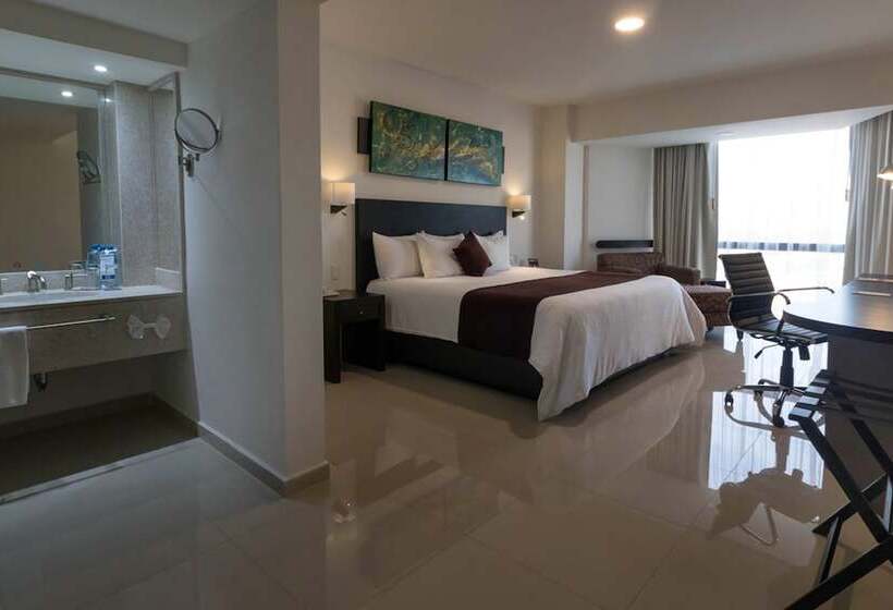 اتاق لوکس, Mision Torreon